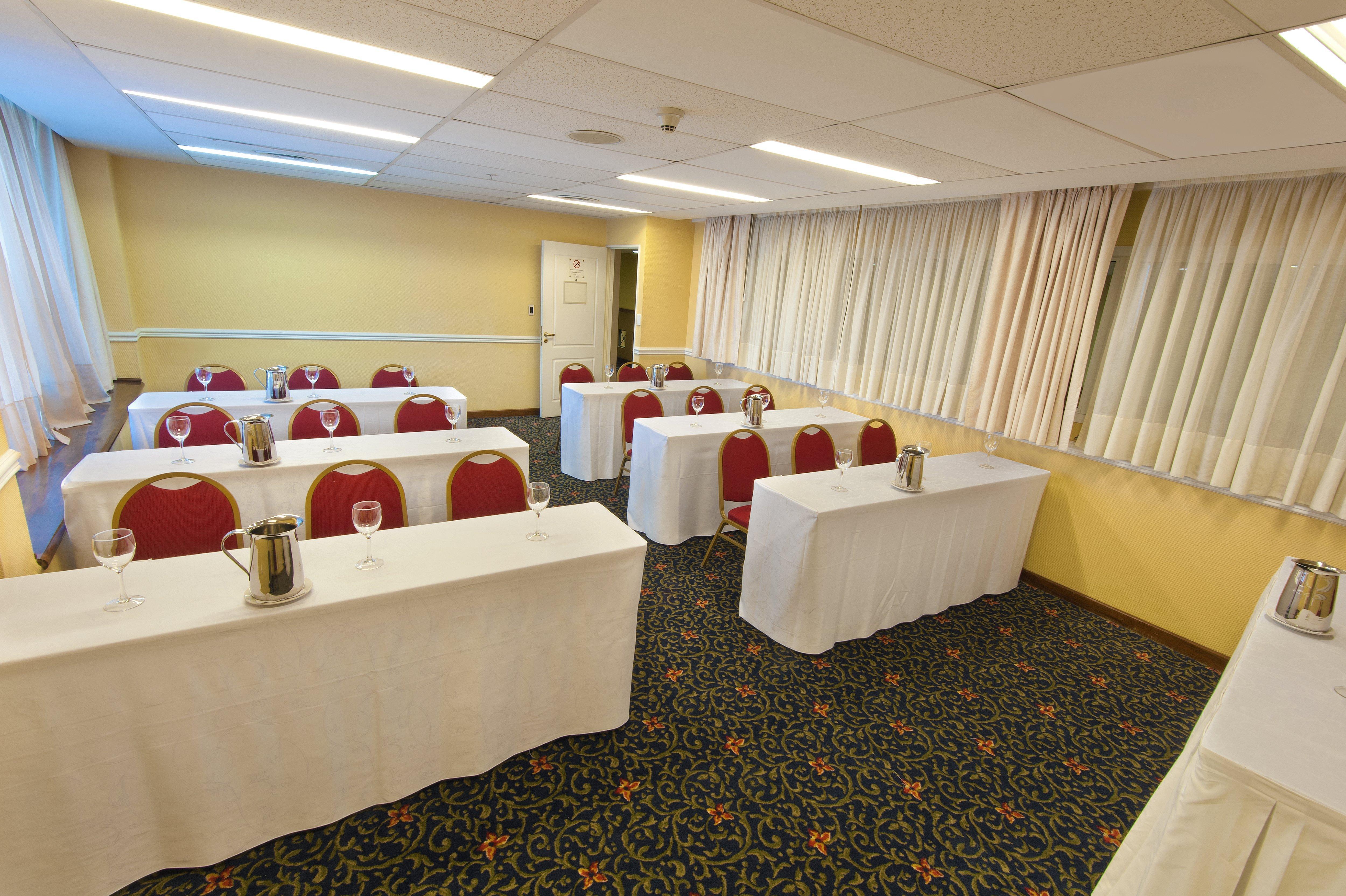 Hotel By Ihg
